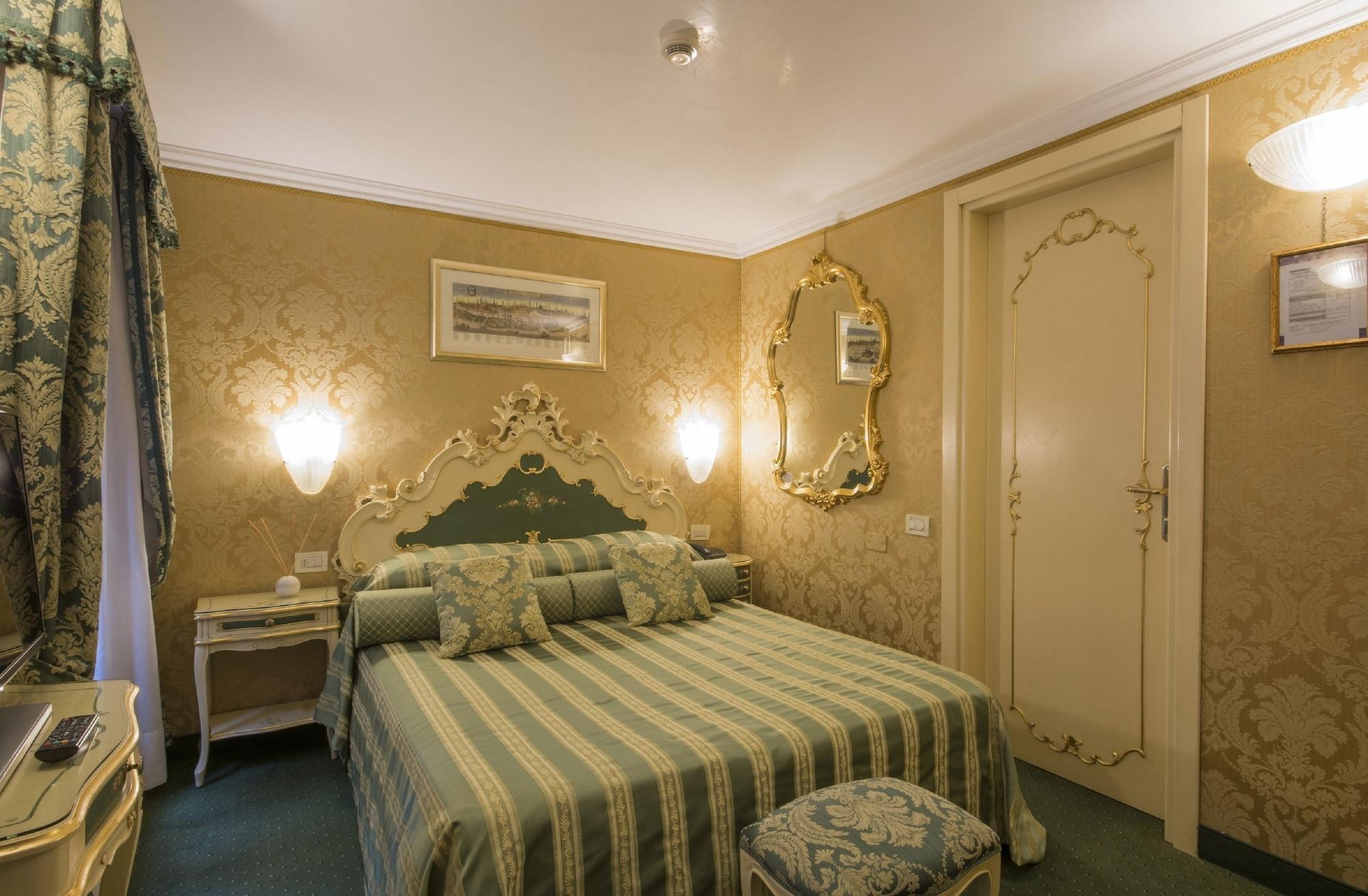 Hotel Becher Wenecja Zewnętrze zdjęcie